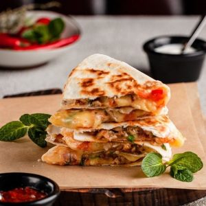 Кесадилья с курицей