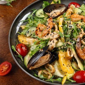 Салат с морепродуктами